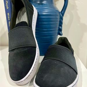 Clarks Pawley Wes Black Suede Slipons size 7.5